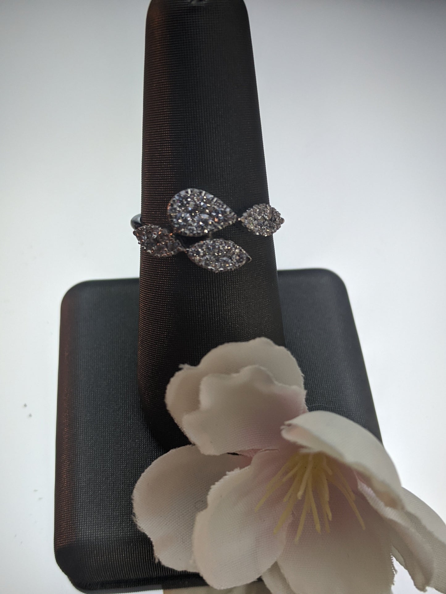 14kt White Gold Diamond Ring