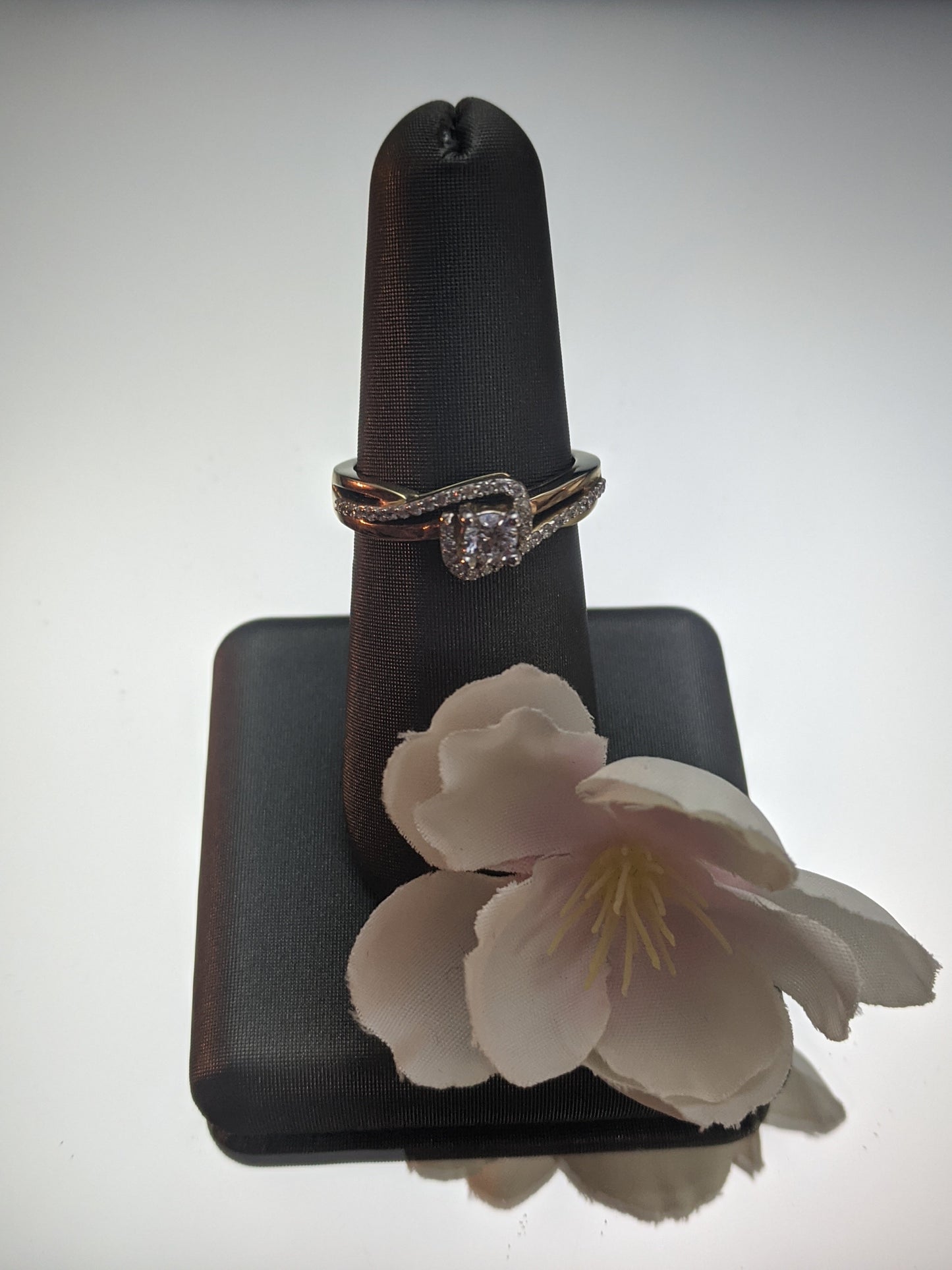 Yellow Gold & Diamond Engagement Ring