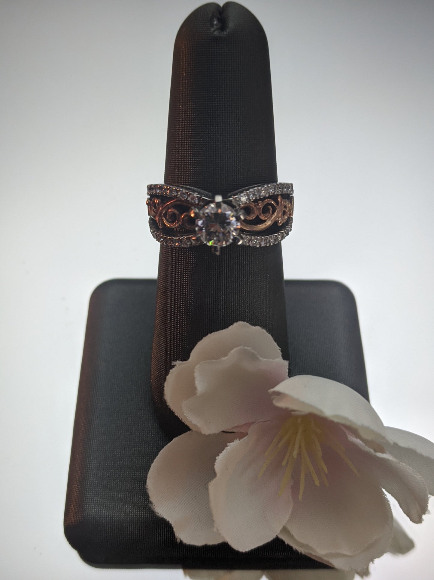 White & Rose Gold Diamond Engagment Semi-Mount