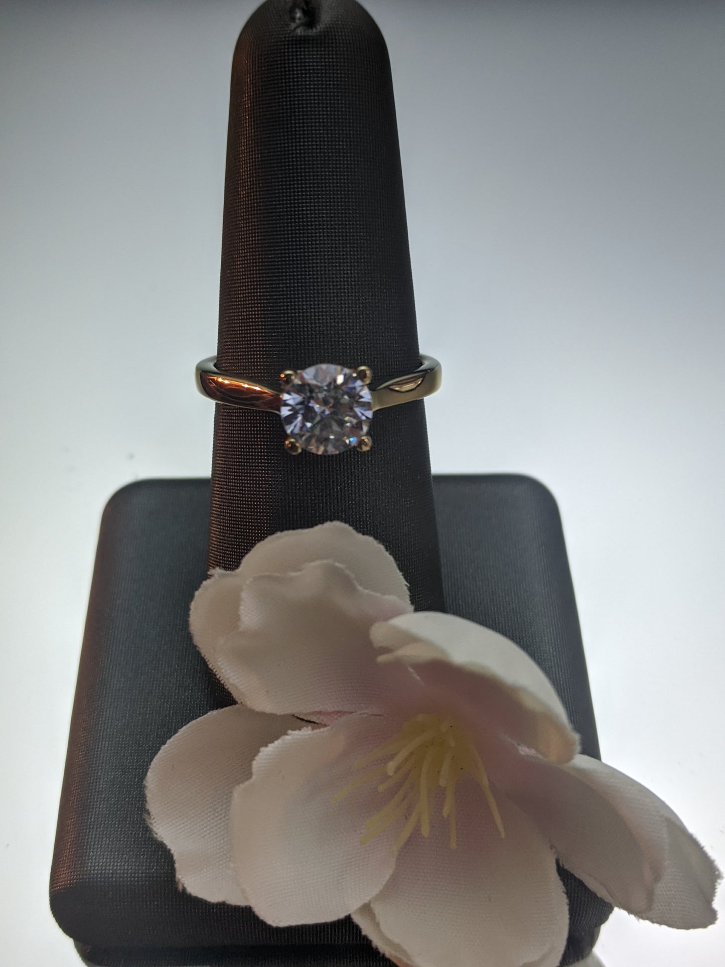 Stunning Yellow Gold Solitaire Ring