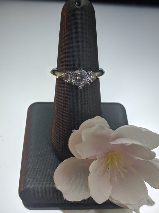 14kt Yellow Gold Diamond Ring